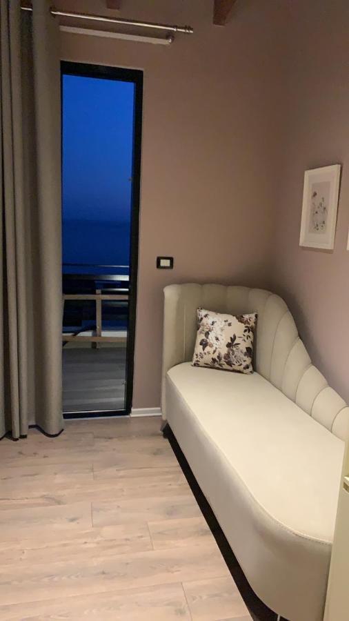 דרמי Hotel Natali מראה חיצוני תמונה