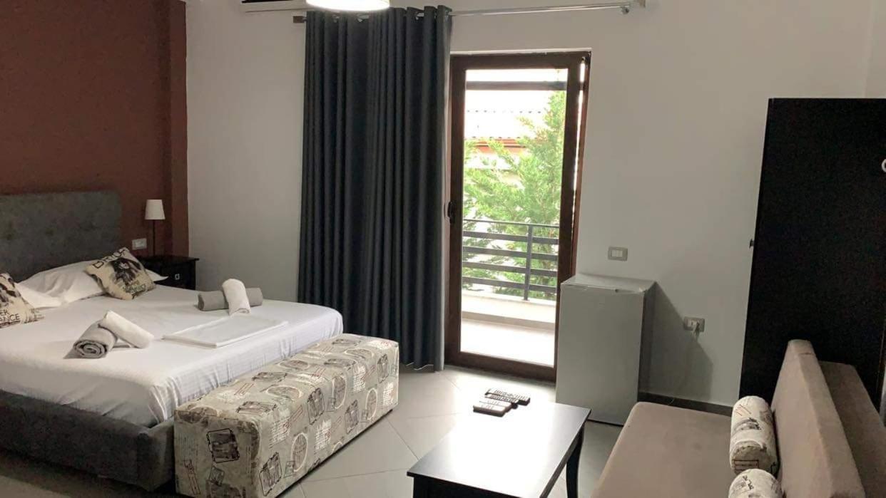 דרמי Hotel Natali מראה חיצוני תמונה