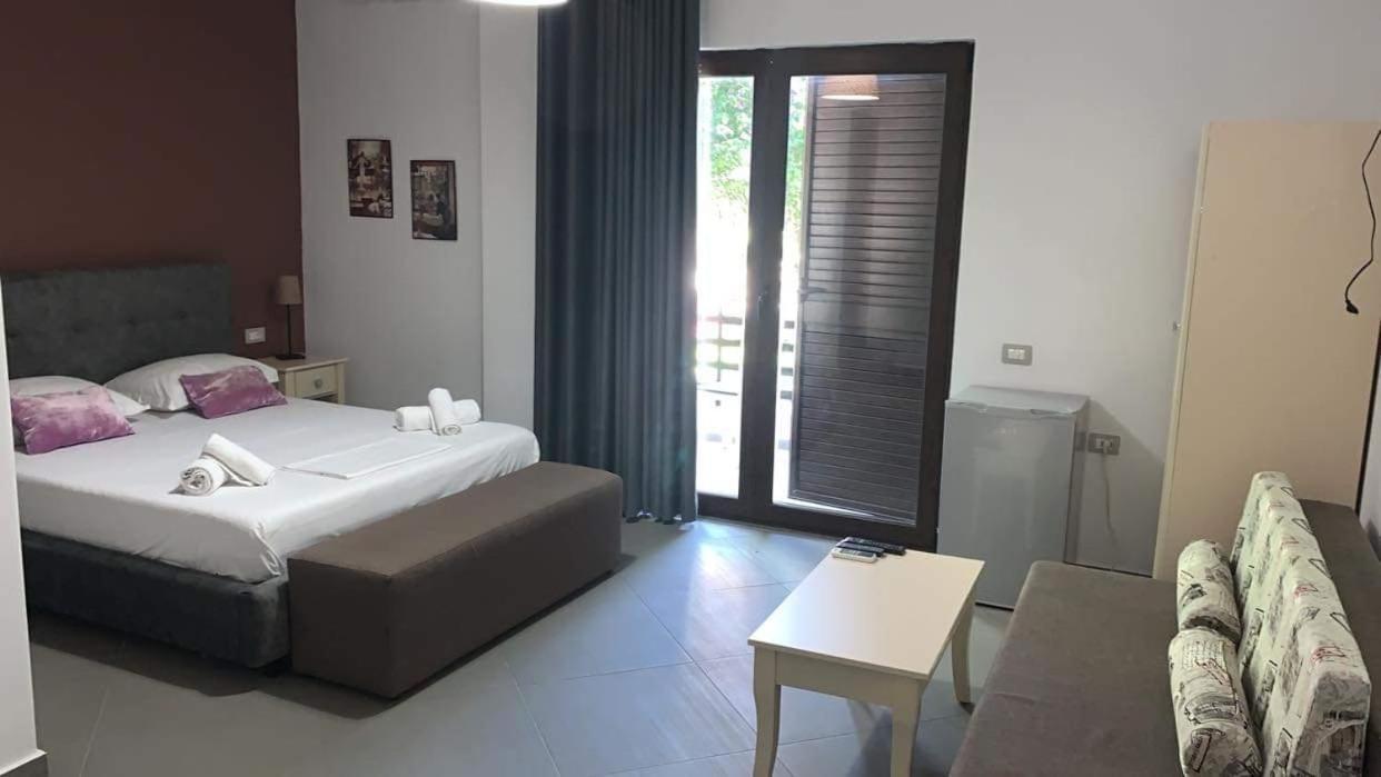 דרמי Hotel Natali מראה חיצוני תמונה